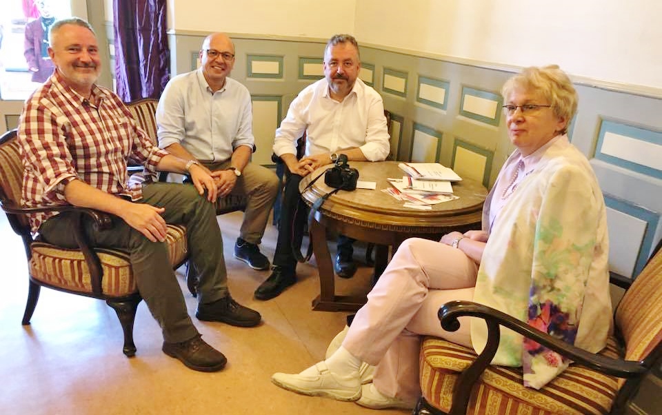 Das Bild ist beim diesjährigen Sommerfest auf Schloss Horneck im Juli entstanden. Das Bild ist beim diesjährigen Sommerfest auf Schloss Horneck im Juli entstanden.